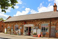 Great Bedwyn Post Office Shop 1023687 Image 0